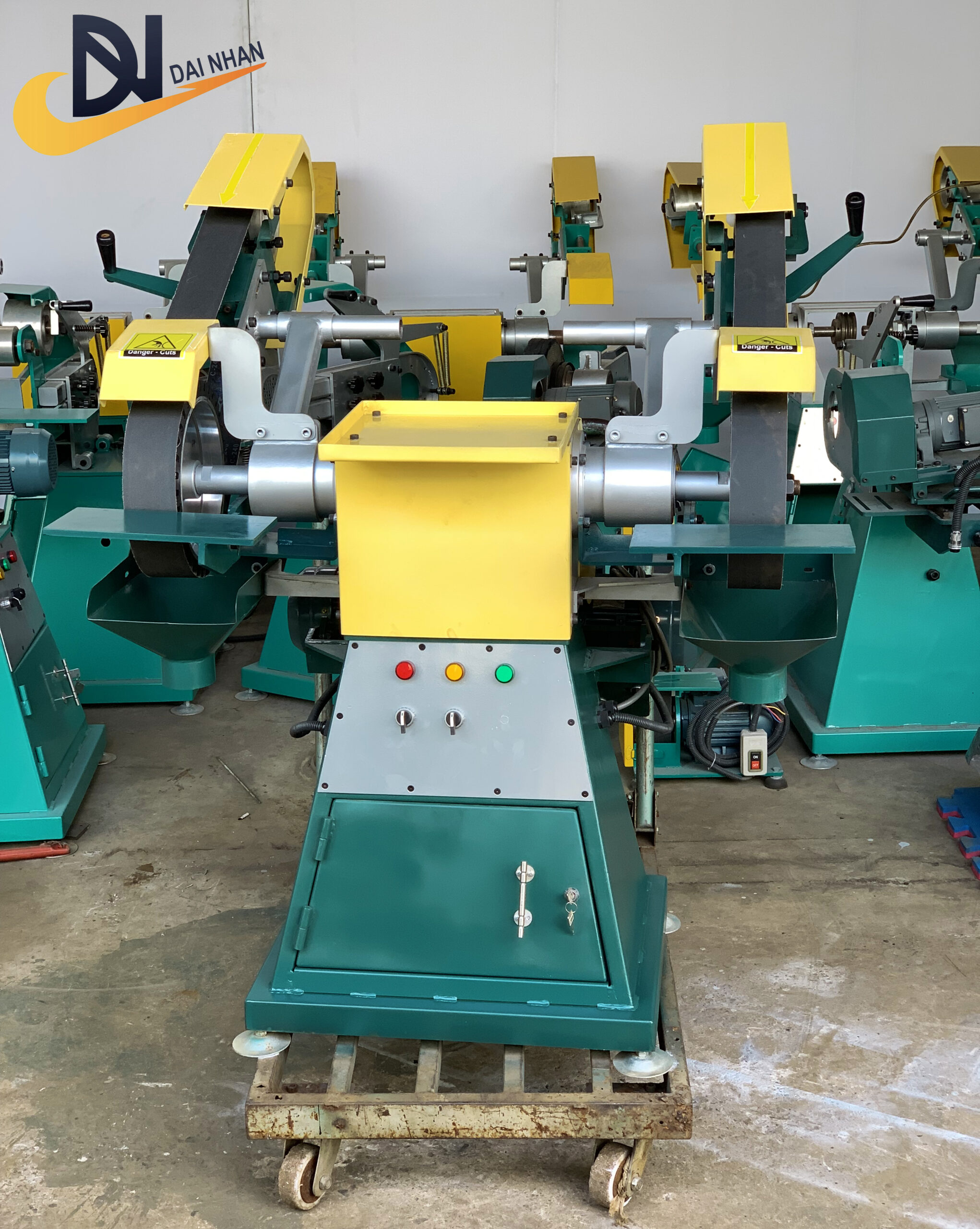 MÁY MÀI ĐAI NHÁM CHÂN THÙNG 2 ĐAI CÔNG NGHIỆP - Ảnh 3